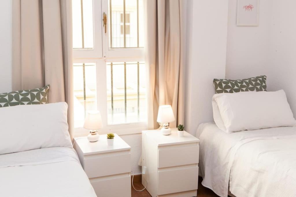 Appartamento Zona 1 Santa Cruz Parking Privado Siviglia Esterno foto