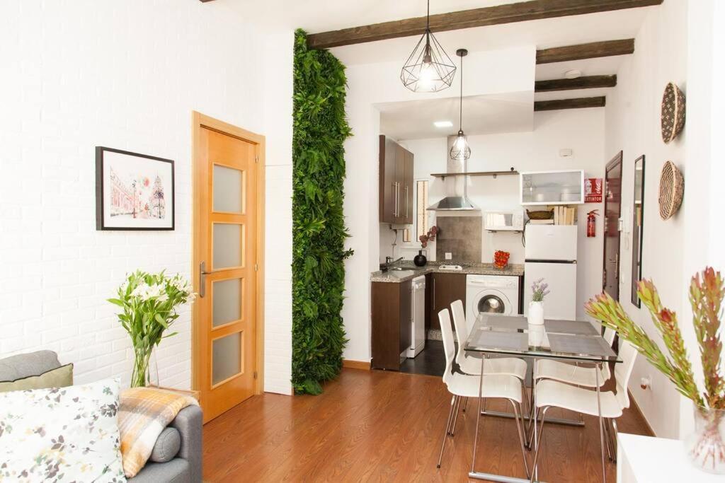 Appartamento Zona 1 Santa Cruz Parking Privado Siviglia Esterno foto