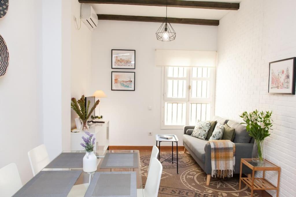 Appartamento Zona 1 Santa Cruz Parking Privado Siviglia Esterno foto